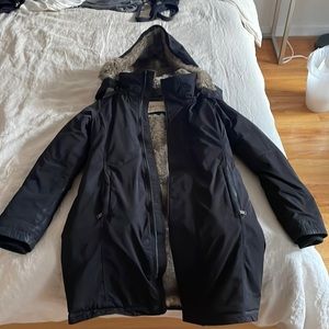 Aritzia Parka size XXS